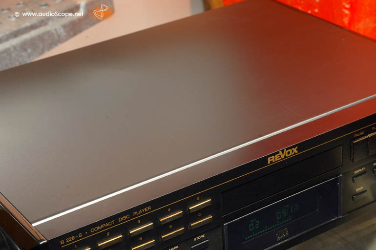 B226 CD Player  Revox - experience true studio sound quality