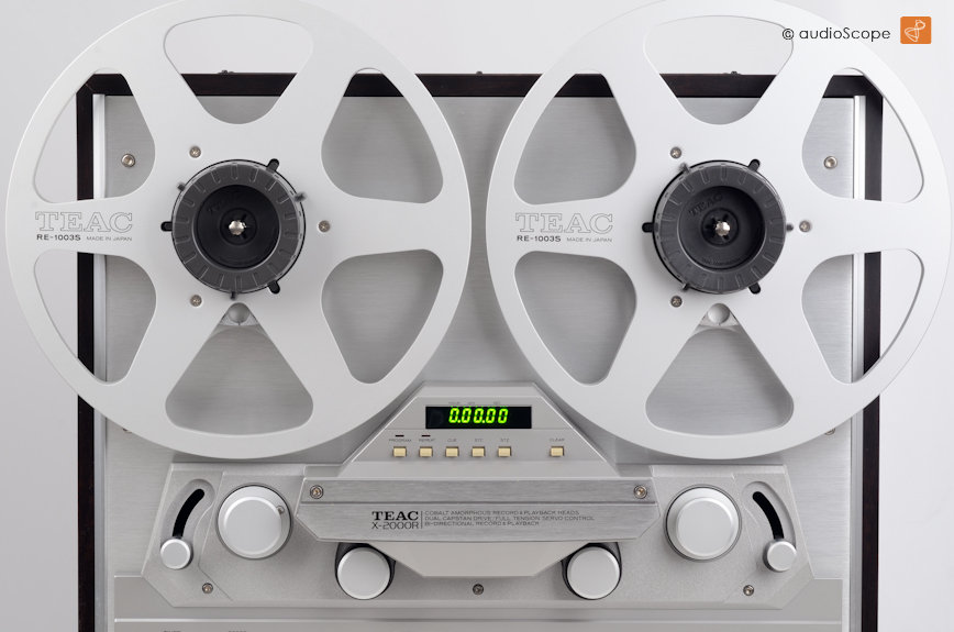 TEAC X-2000R silver, Woodcase for sale.