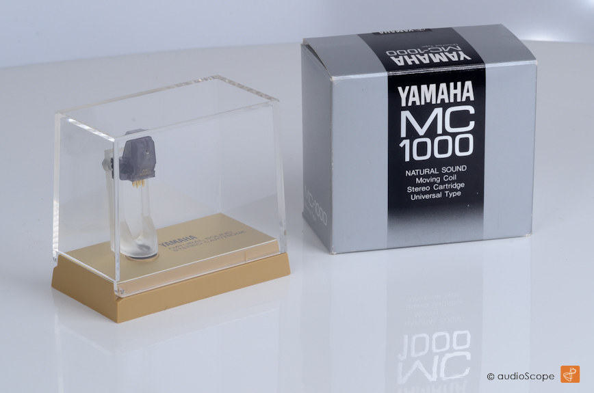Yamaha MC-1000, as new for sale.
